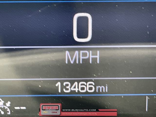 Used 2023 GMC Terrain SLE w/ Driver Convenience Package image 12