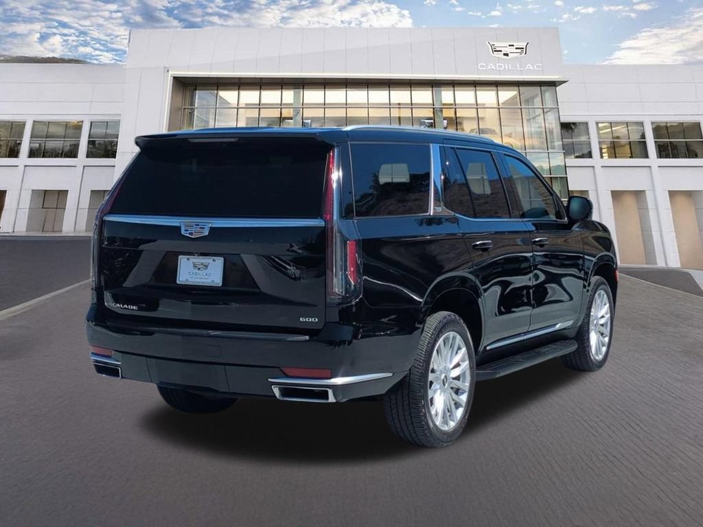 Used 2023 Cadillac Escalade Luxury RWD image 5