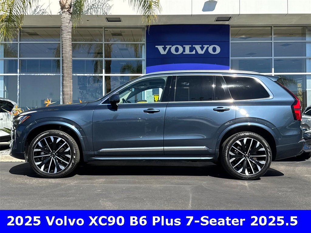 Certified 2025 Volvo XC90 B6 Plus image 2