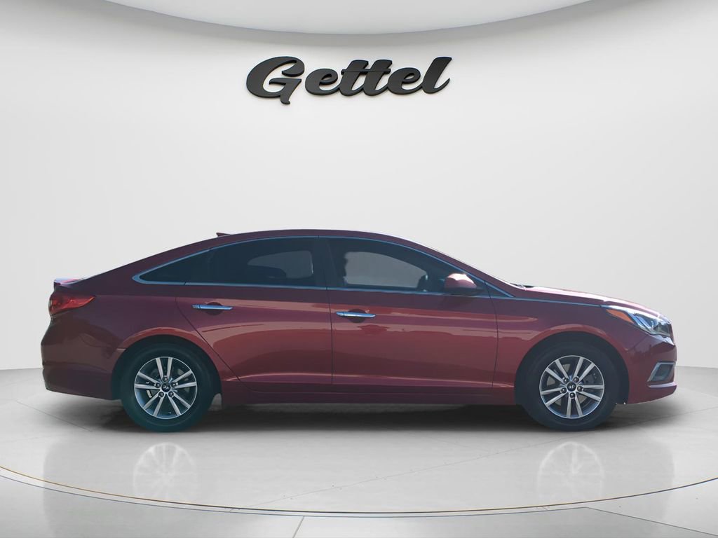Used 2017 Hyundai Sonata SEL Sport FWD image 4
