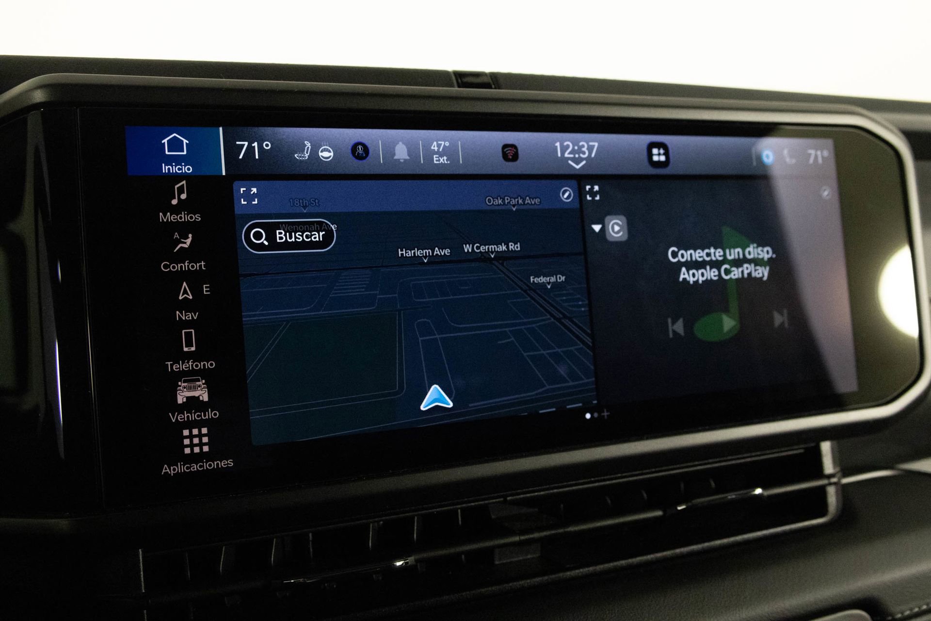 Used 2024 Jeep Wrangler Sahara w/ Technology Group image 25