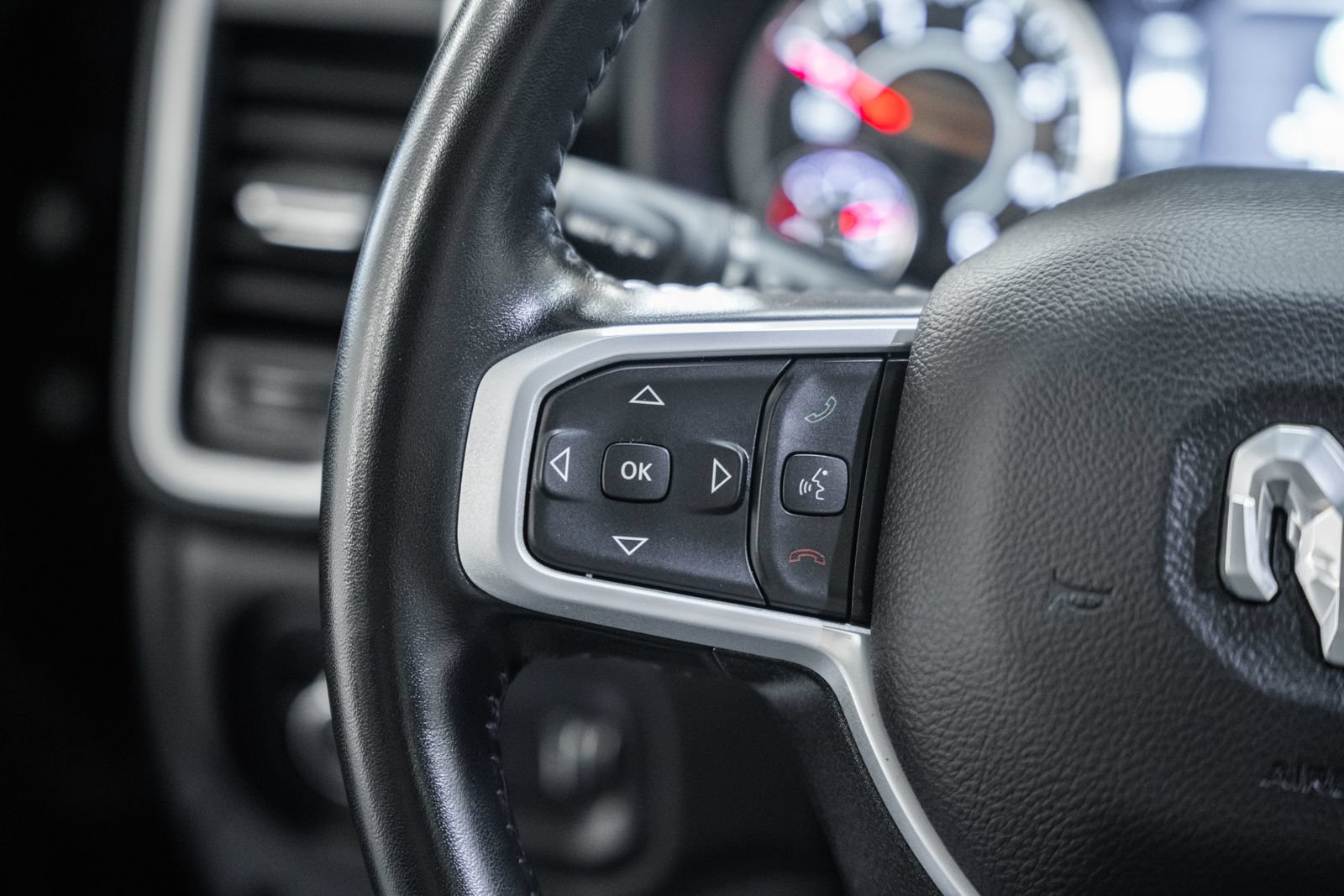 Used 2023 RAM 1500 Big Horn AWD/4WD image 29