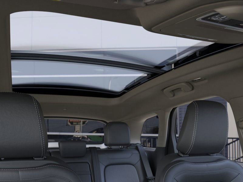 New 2024 Lincoln Corsair Grand Touring w/ Equipment Group 301A image 22