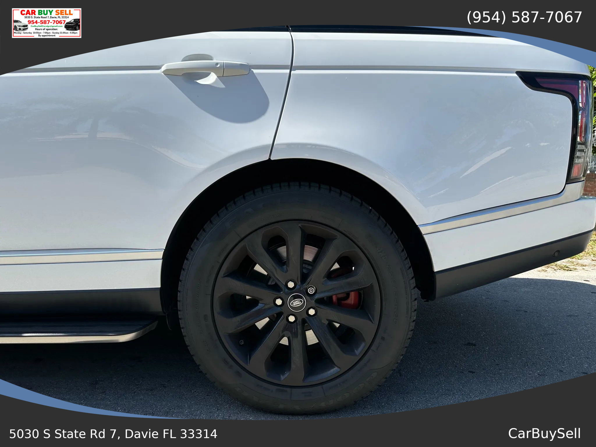 Used 2017 Land Rover Range Rover HSE image 33