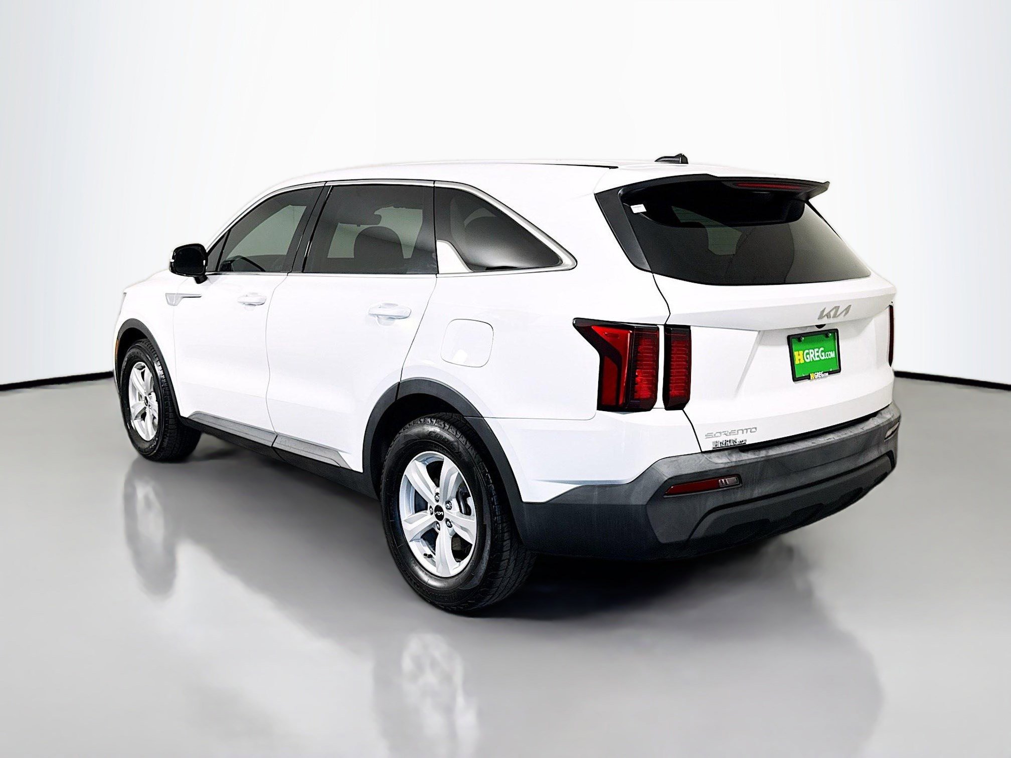 Used 2023 Kia Sorento LX FWD image 7