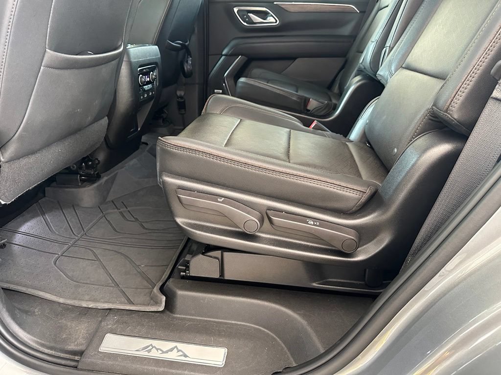 Used 2023 Chevrolet Tahoe High Country AWD/4WD image 32
