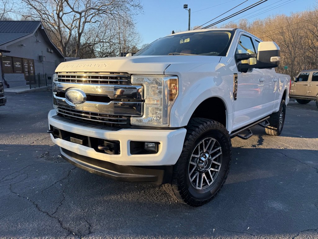 Used 2019 Ford F250 Lariat w/ Lariat Value Package AWD/4WD image 5
