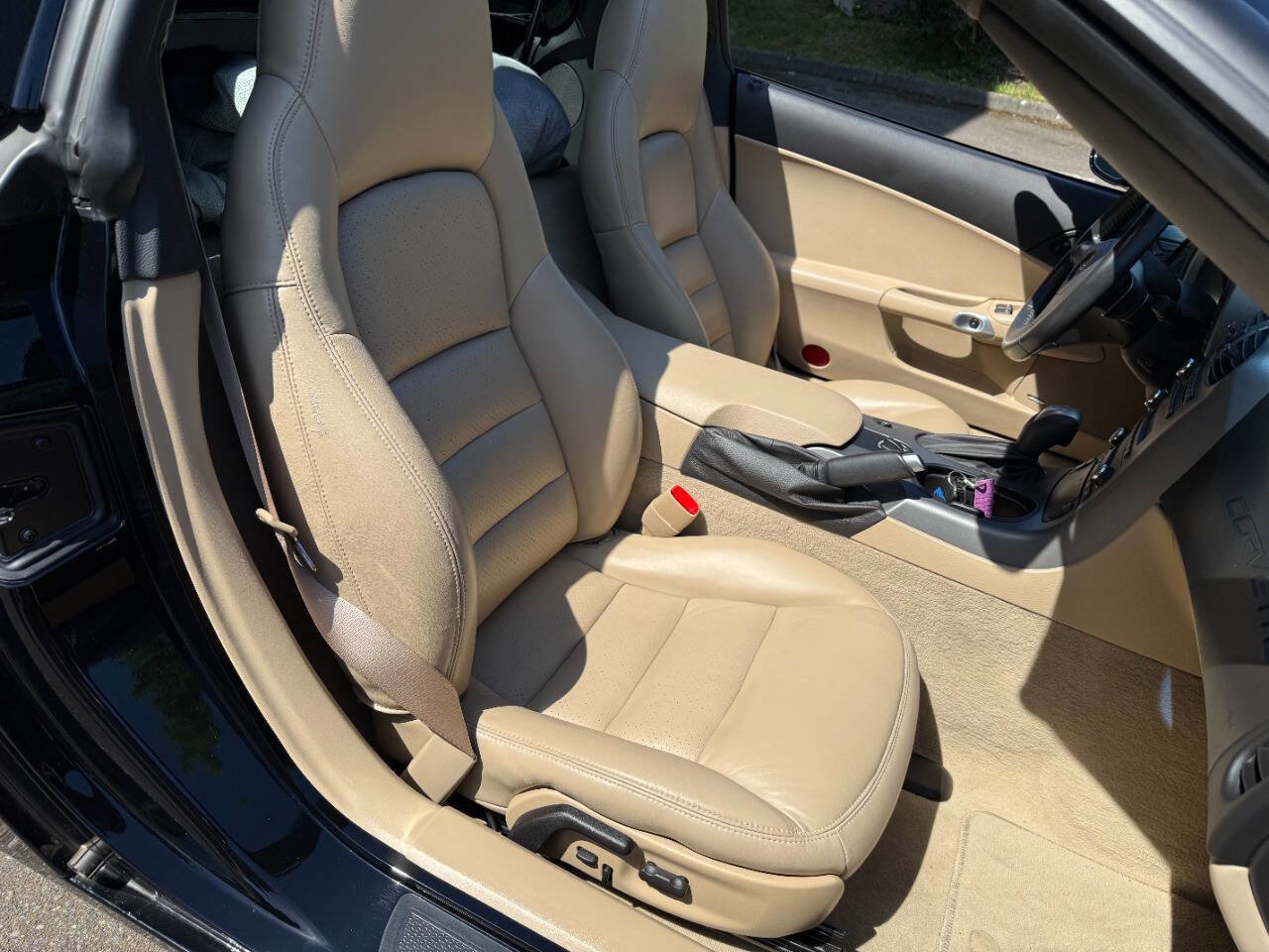 Used 2007 Chevrolet Corvette Coupe w/ Preferred Equipment Group RWD image 20