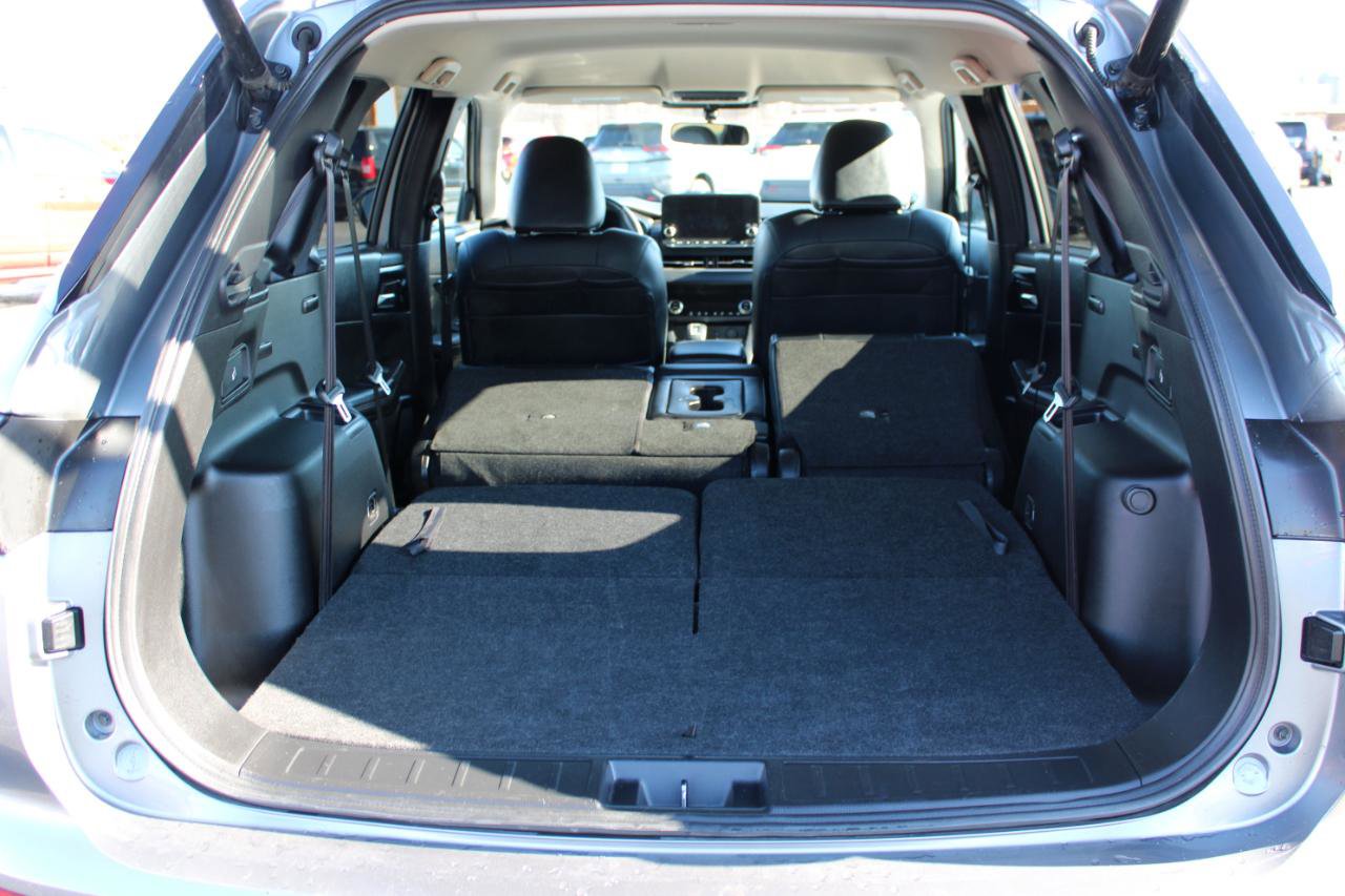 Used 2024 Mitsubishi Outlander SE Black Edition image 9