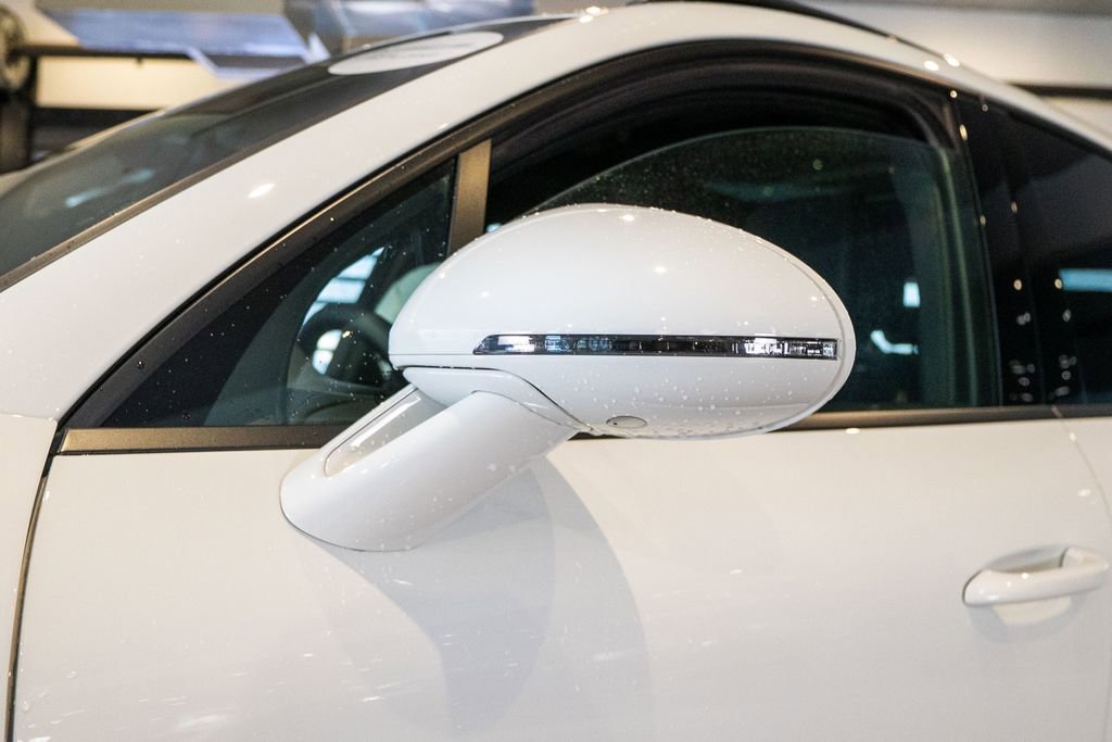 Certified 2026 Porsche Macan AWD/4WD image 12