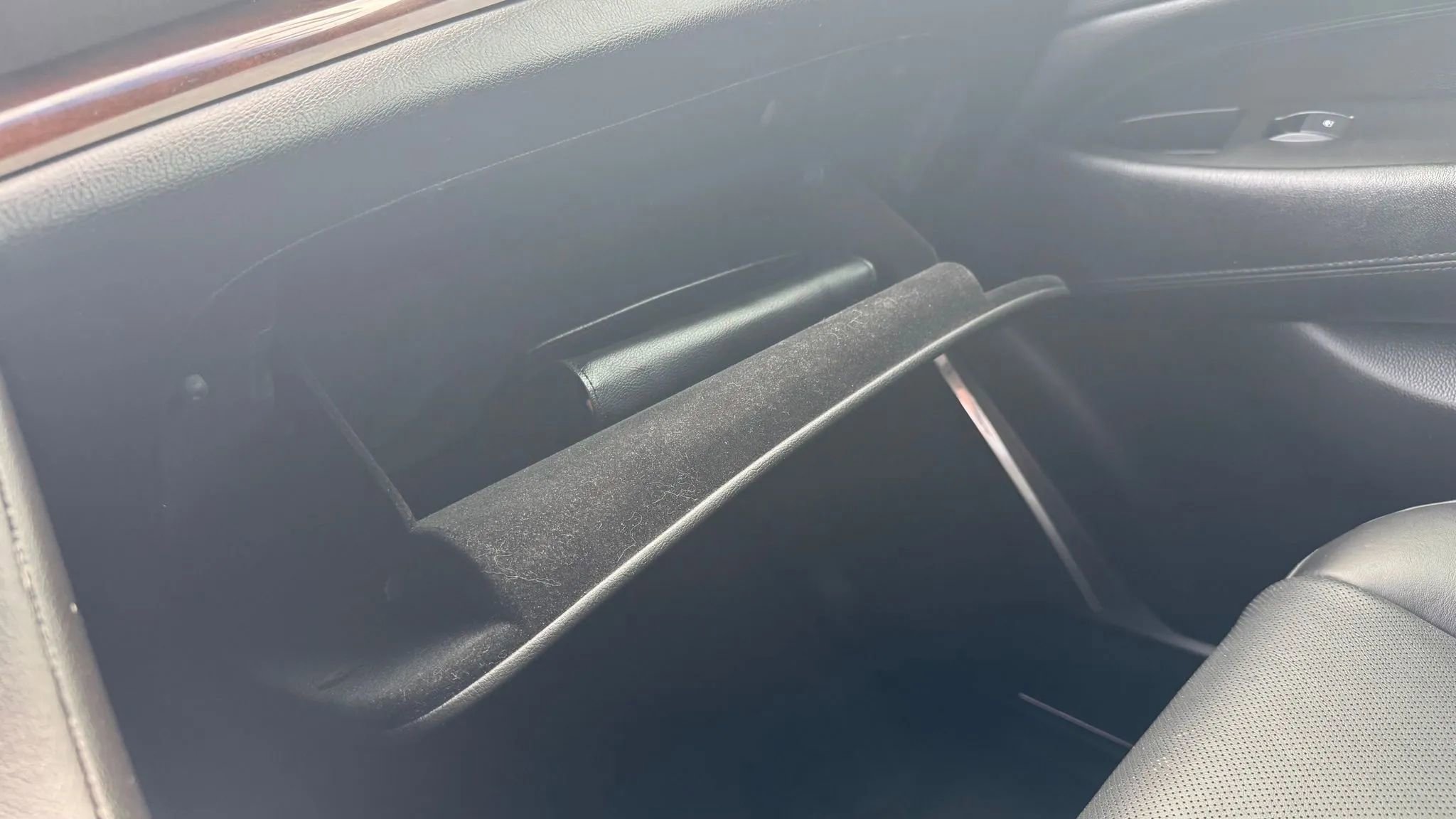 Used 2015 Cadillac Escalade Premium RWD image 31