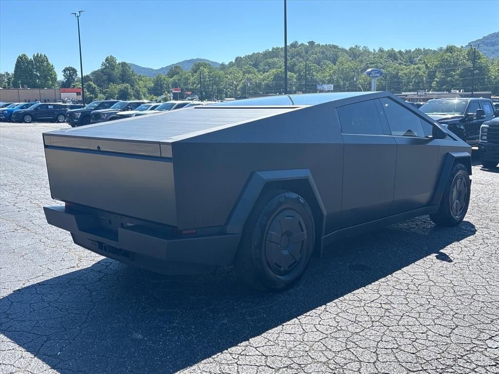 Used 2025 Tesla Cybertruck AWD Crew Cab image 8
