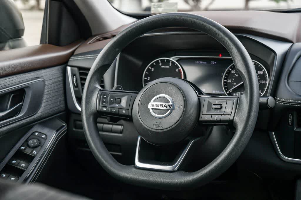 Used 2021 Nissan Rogue S FWD image 12