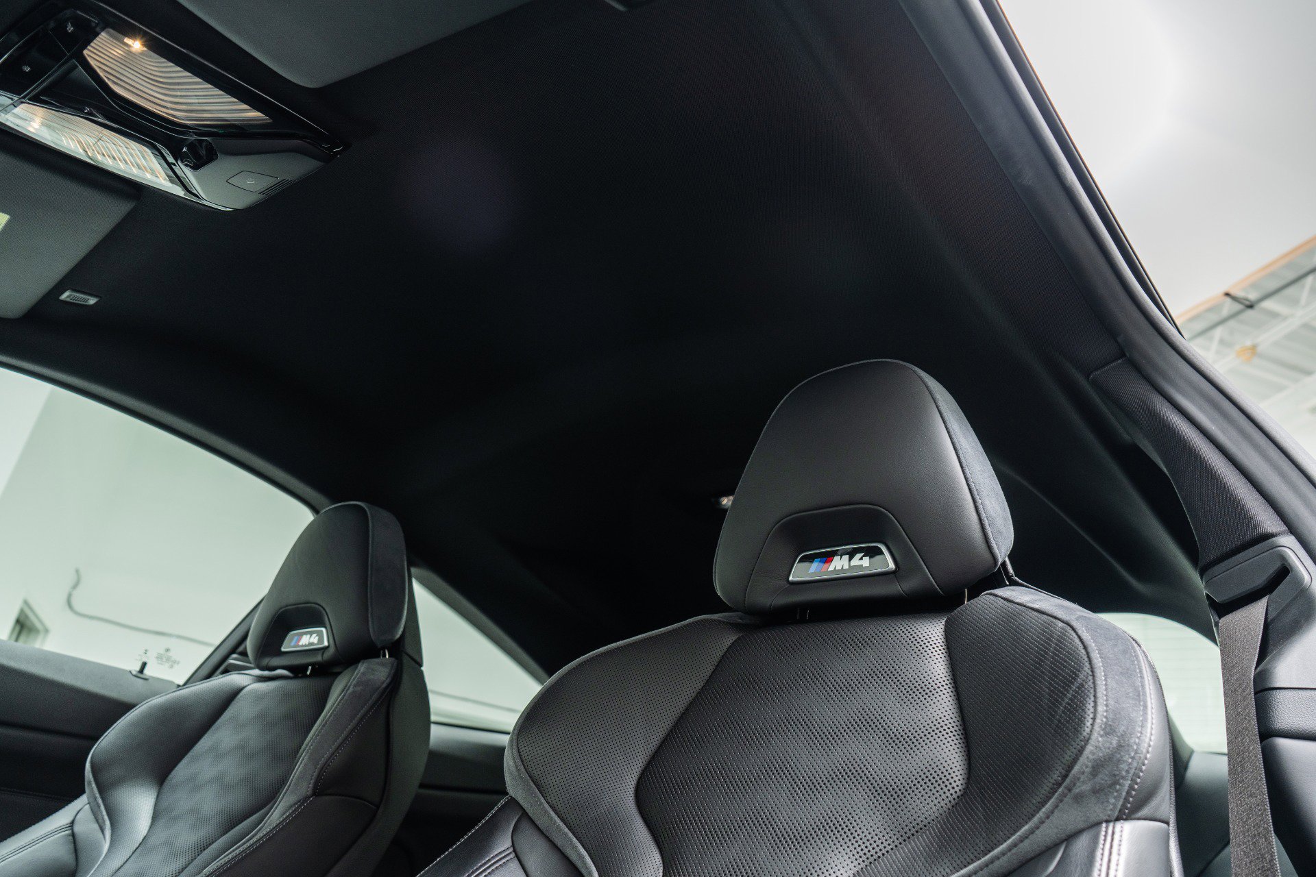 Used 2021 BMW M4 Coupe w/ Executive Package image 18