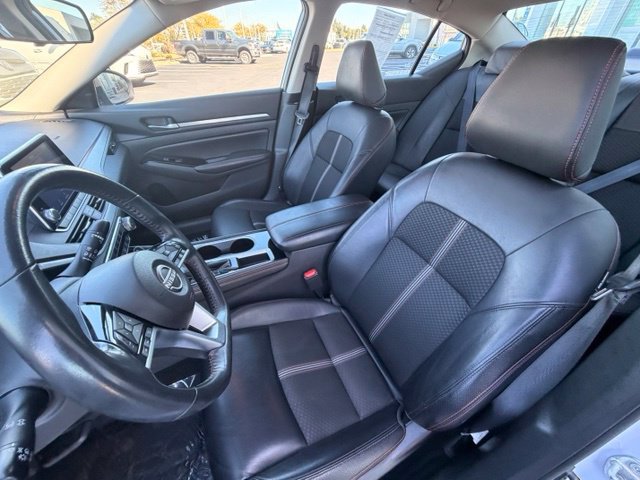 Used 2024 Nissan Altima 2.5 SR FWD image 24