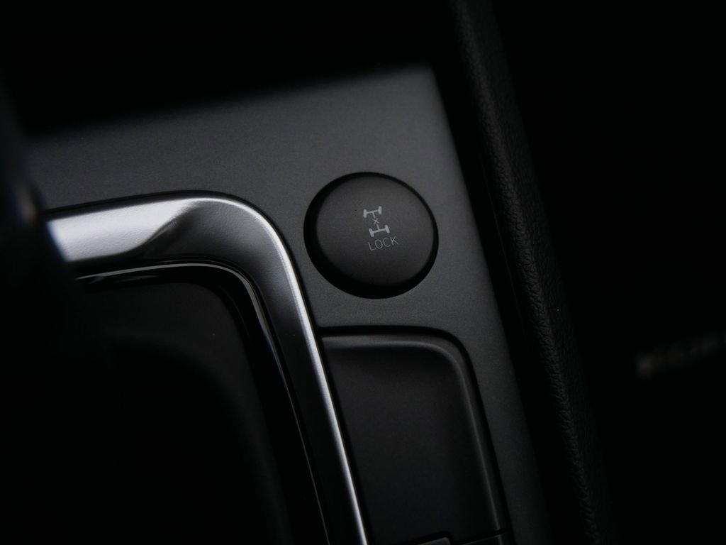 Used 2022 Hyundai Kona SEL w/ Cargo Package image 23