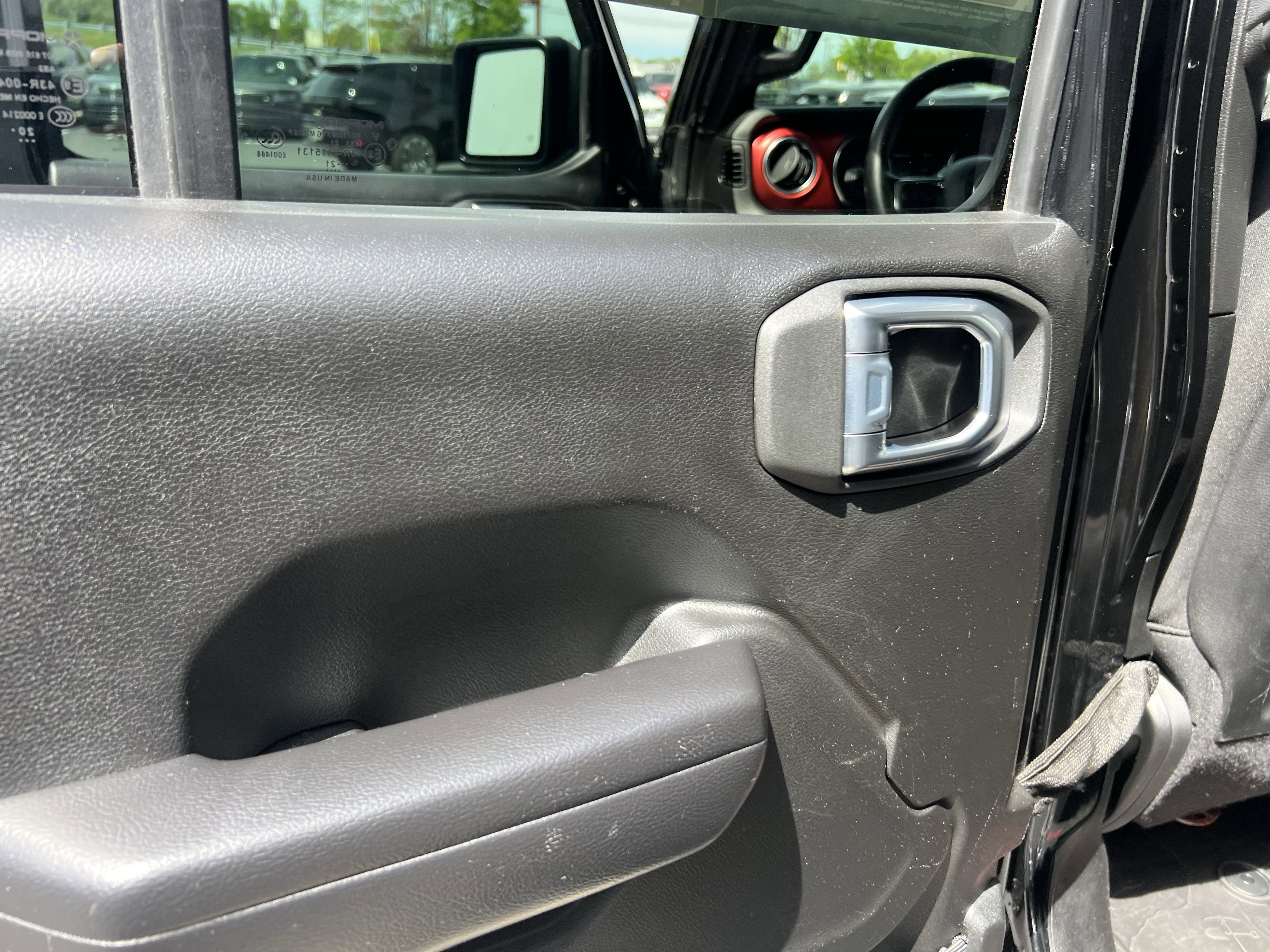 Used 2021 Jeep Wrangler Unlimited Rubicon AWD/4WD image 27
