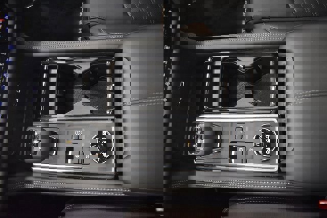 Used 2024 Nissan Pathfinder Platinum w/ Cargo Package image 33