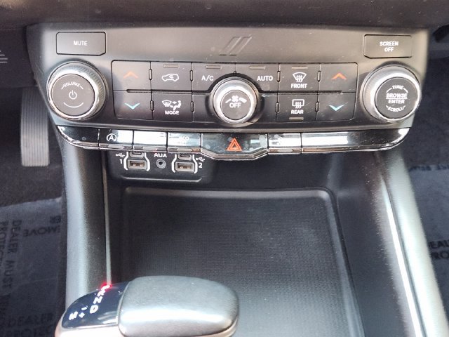 Used 2022 Dodge Durango SXT RWD image 21