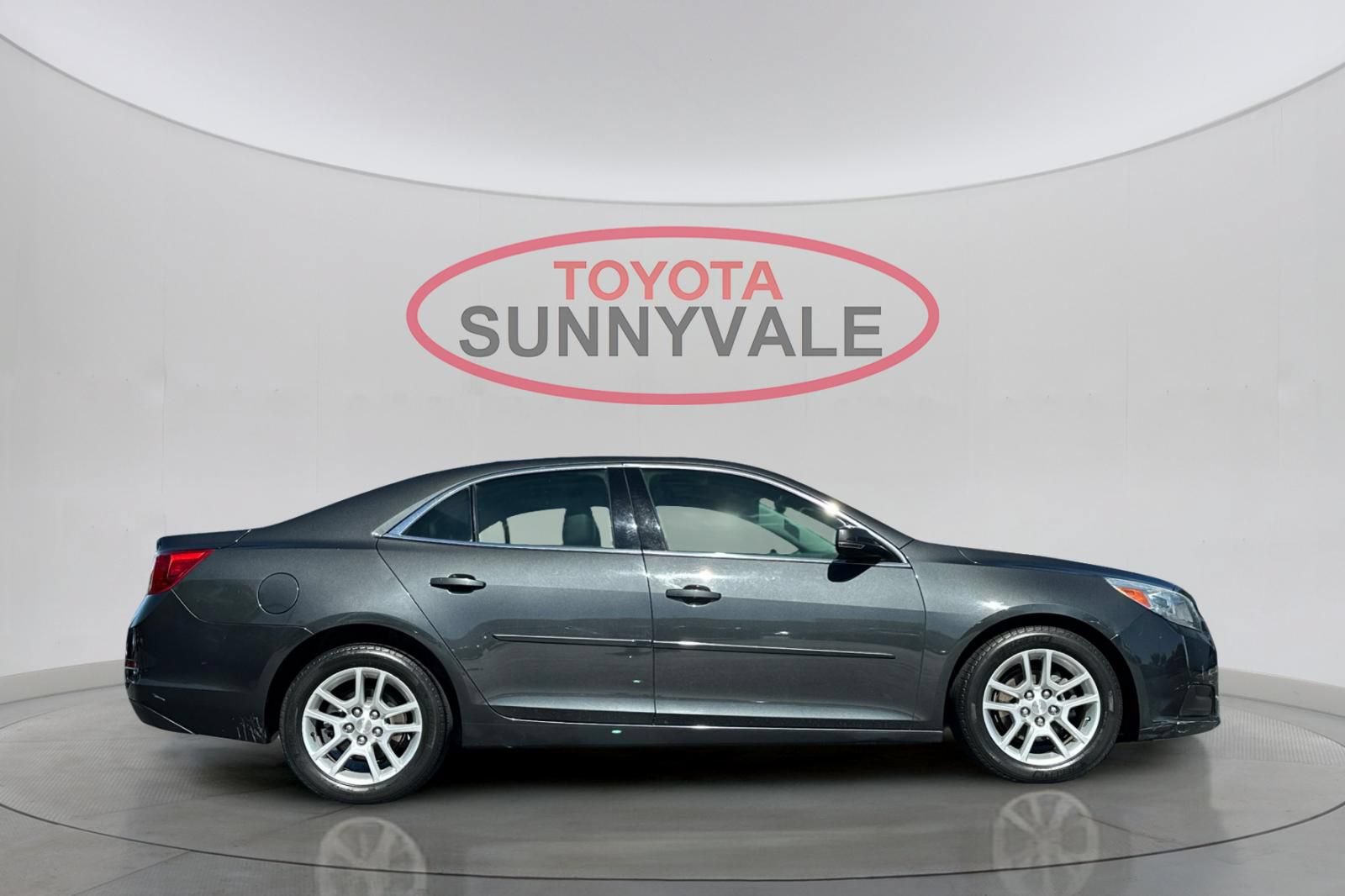 Used 2015 Chevrolet Malibu LT w/ Power Convenience Package FWD image 9