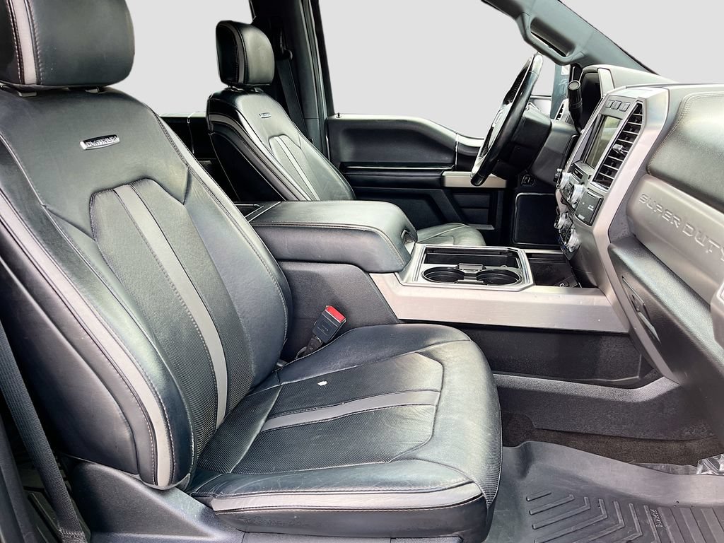 Used 2018 Ford F250 Platinum w/ Platinum Ultimate Package AWD/4WD image 30