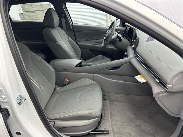 New 2026 Hyundai Elantra SEL Sport Premium FWD image 13