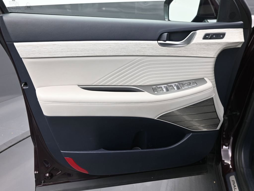 Used 2024 Hyundai Palisade Calligraphy image 24