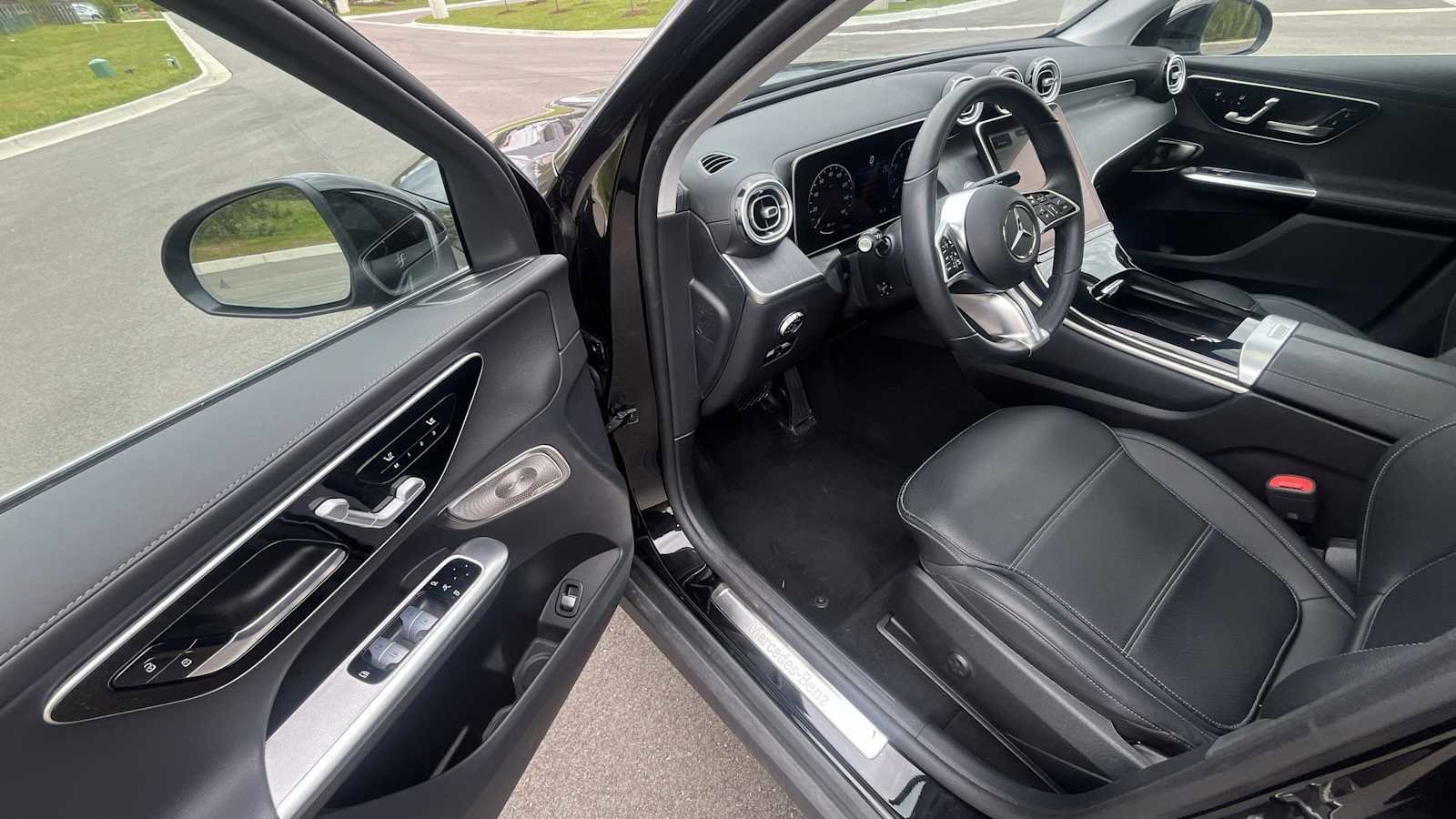 Used 2023 Mercedes-Benz GLC 300 4MATIC image 15