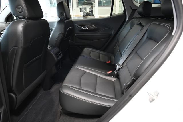 Used 2023 GMC Terrain SLT FWD image 11