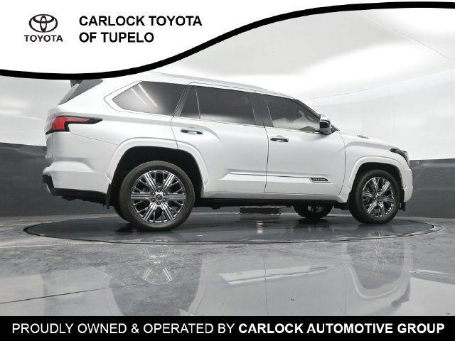 Used 2024 Toyota Sequoia Capstone AWD/4WD image 37