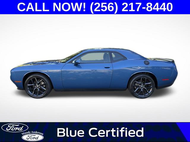 Used 2023 Dodge Challenger SXT w/ Blacktop Package RWD image 3