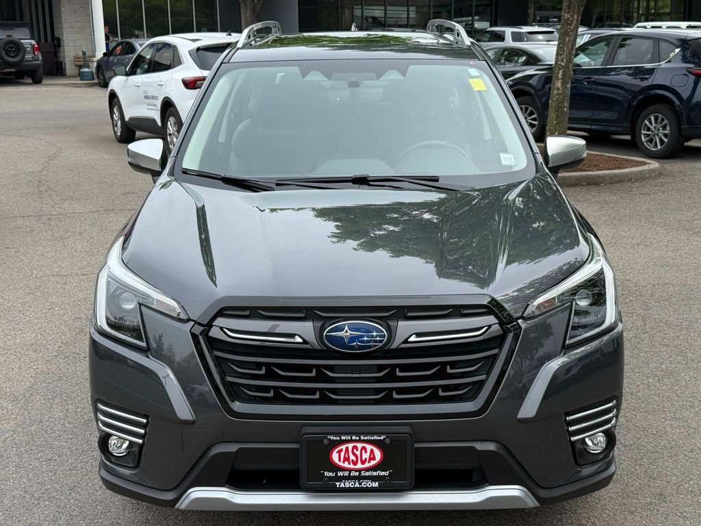 Used 2023 Subaru Forester Touring AWD/4WD image 2