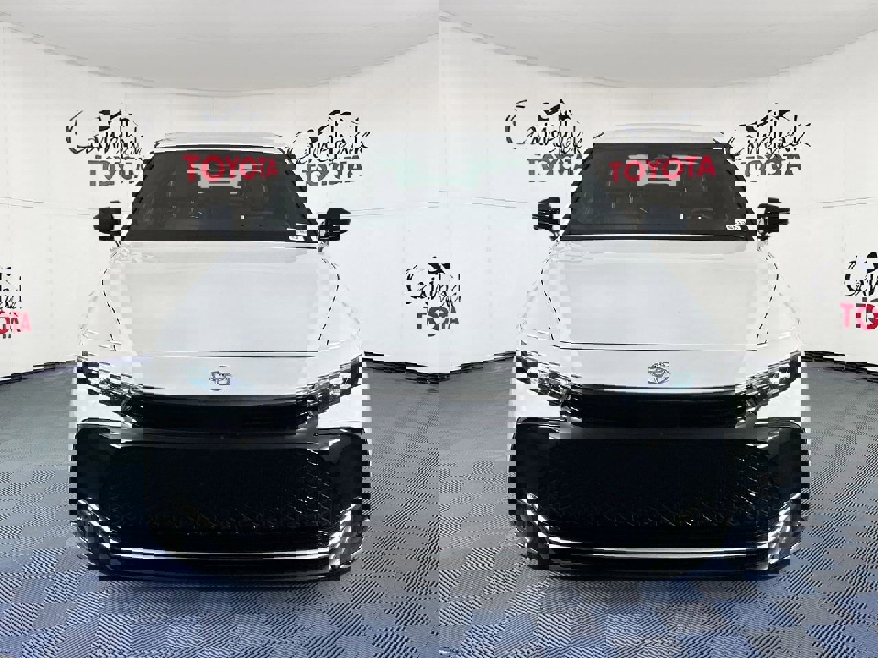 Used 2026 Toyota Crown XLE image 3