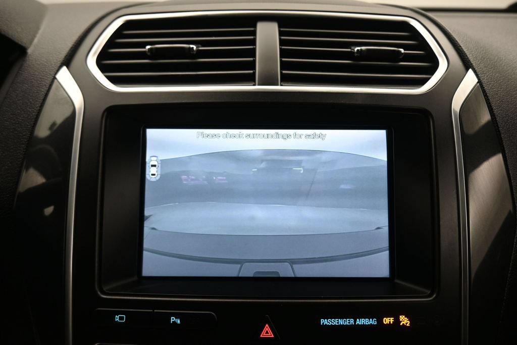 Used 2017 Ford Explorer Limited AWD/4WD image 19