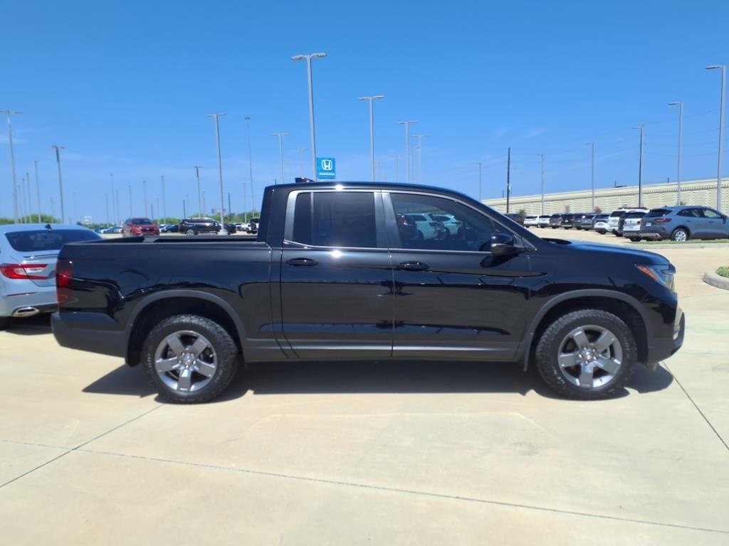 Used 2025 Honda Ridgeline TrailSport image 6