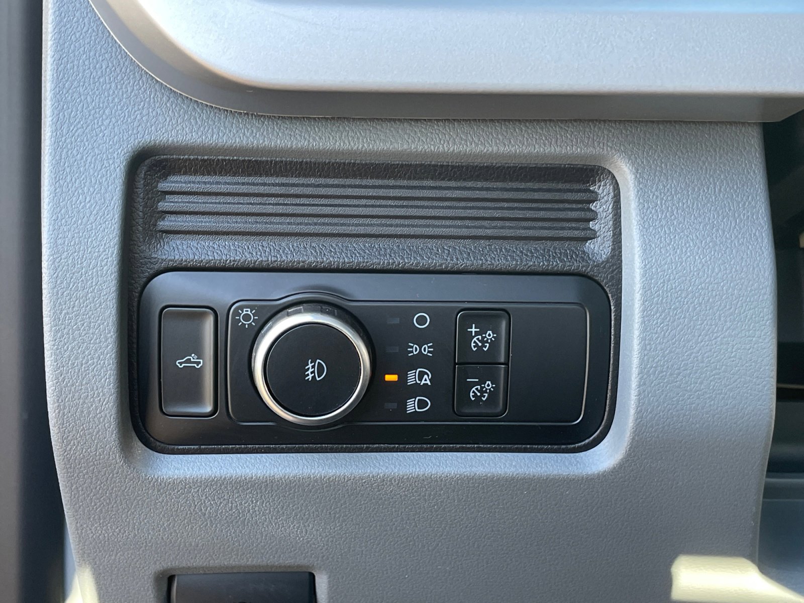 Used 2024 Ford F250 XL w/ XL Chrome Package image 14