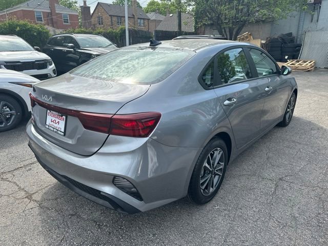 Used 2024 Kia Forte LXS FWD image 4