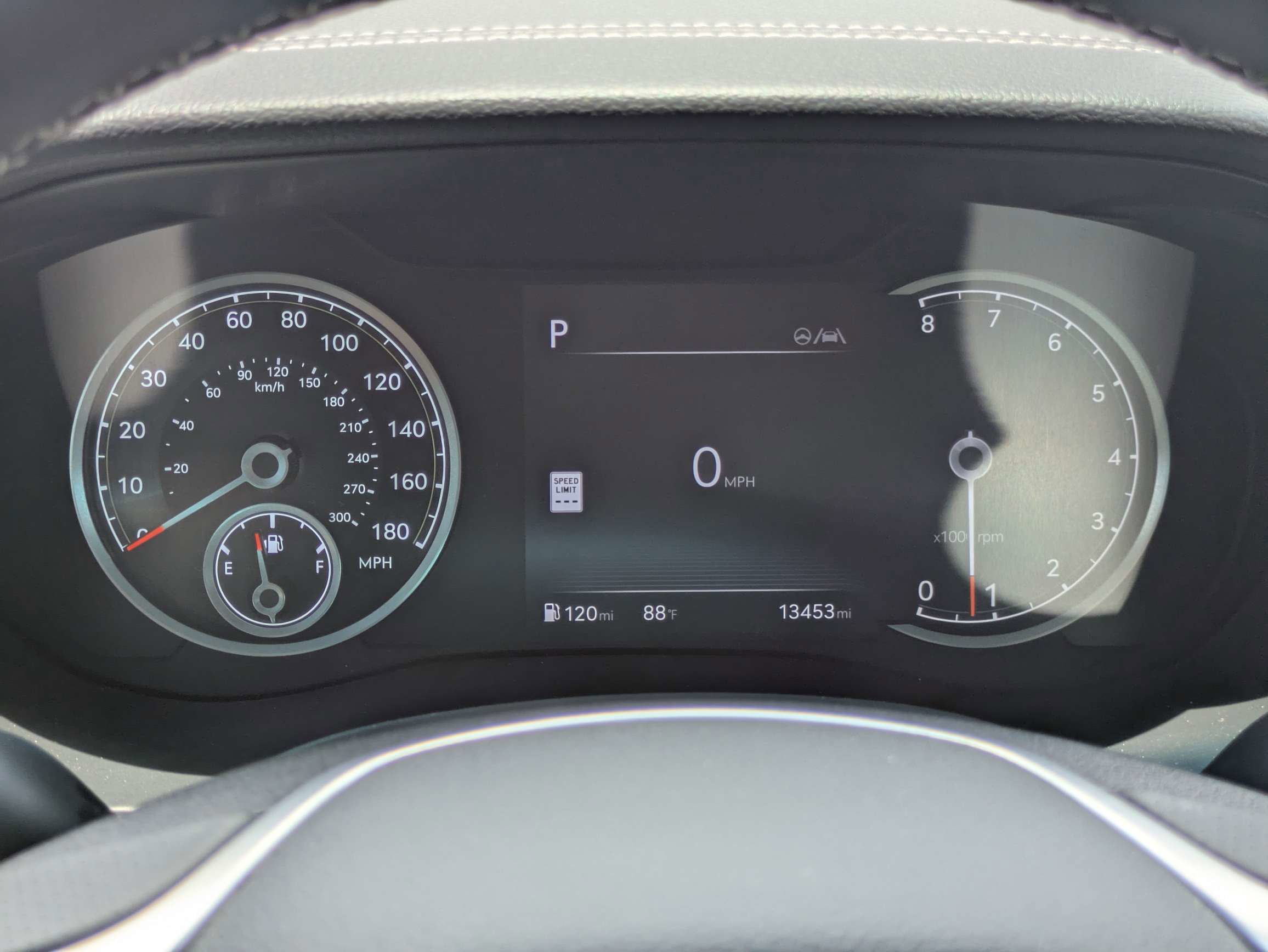 Used 2024 Genesis G70 2.5T AWD/4WD image 28