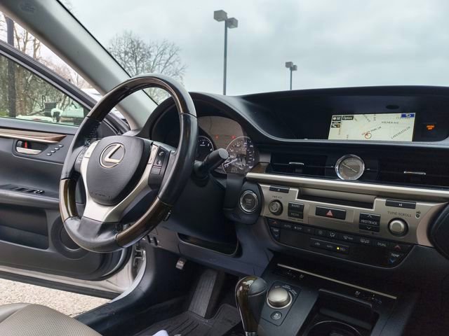 Used 2015 Lexus ES 350 image 27