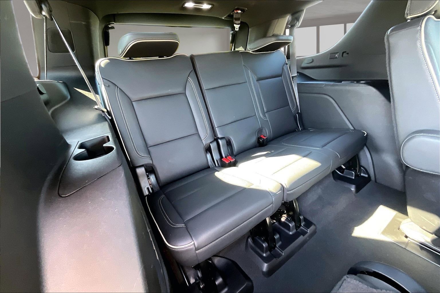 Used 2024 Chevrolet Tahoe Premier AWD/4WD image 26