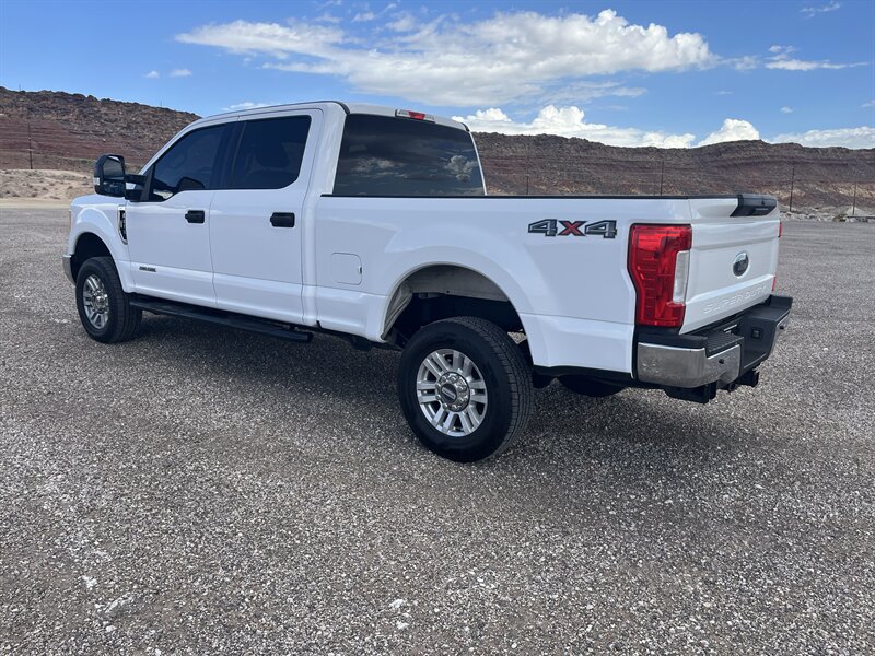 Used 2017 Ford F250 XLT AWD/4WD image 6