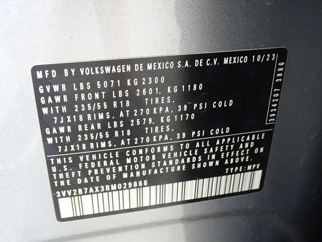 Used 2024 Volkswagen Tiguan SE AWD/4WD image 19