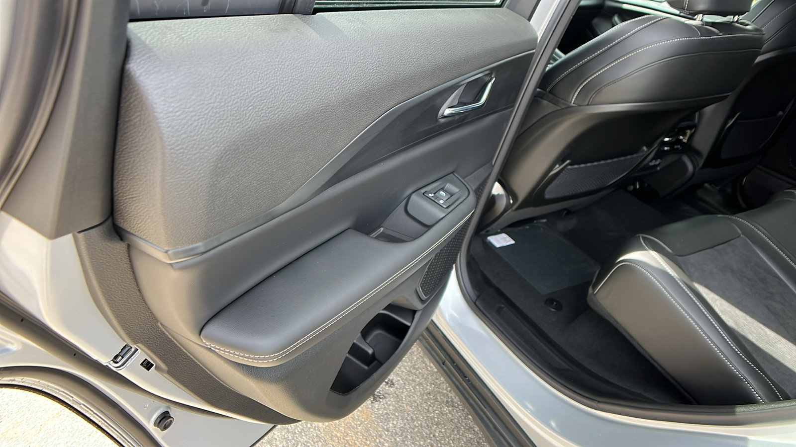 New 2025 Jeep Grand Cherokee 4WD image 16