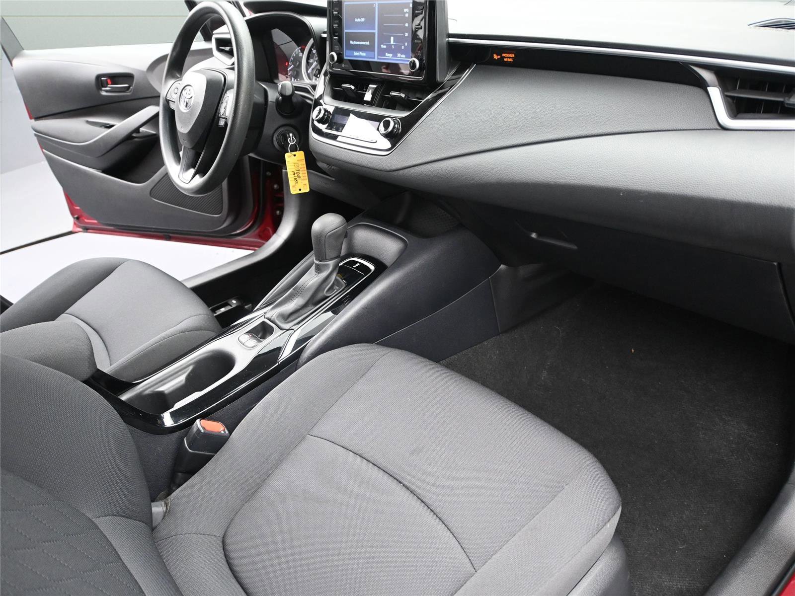 Used 2022 Toyota Corolla LE image 12