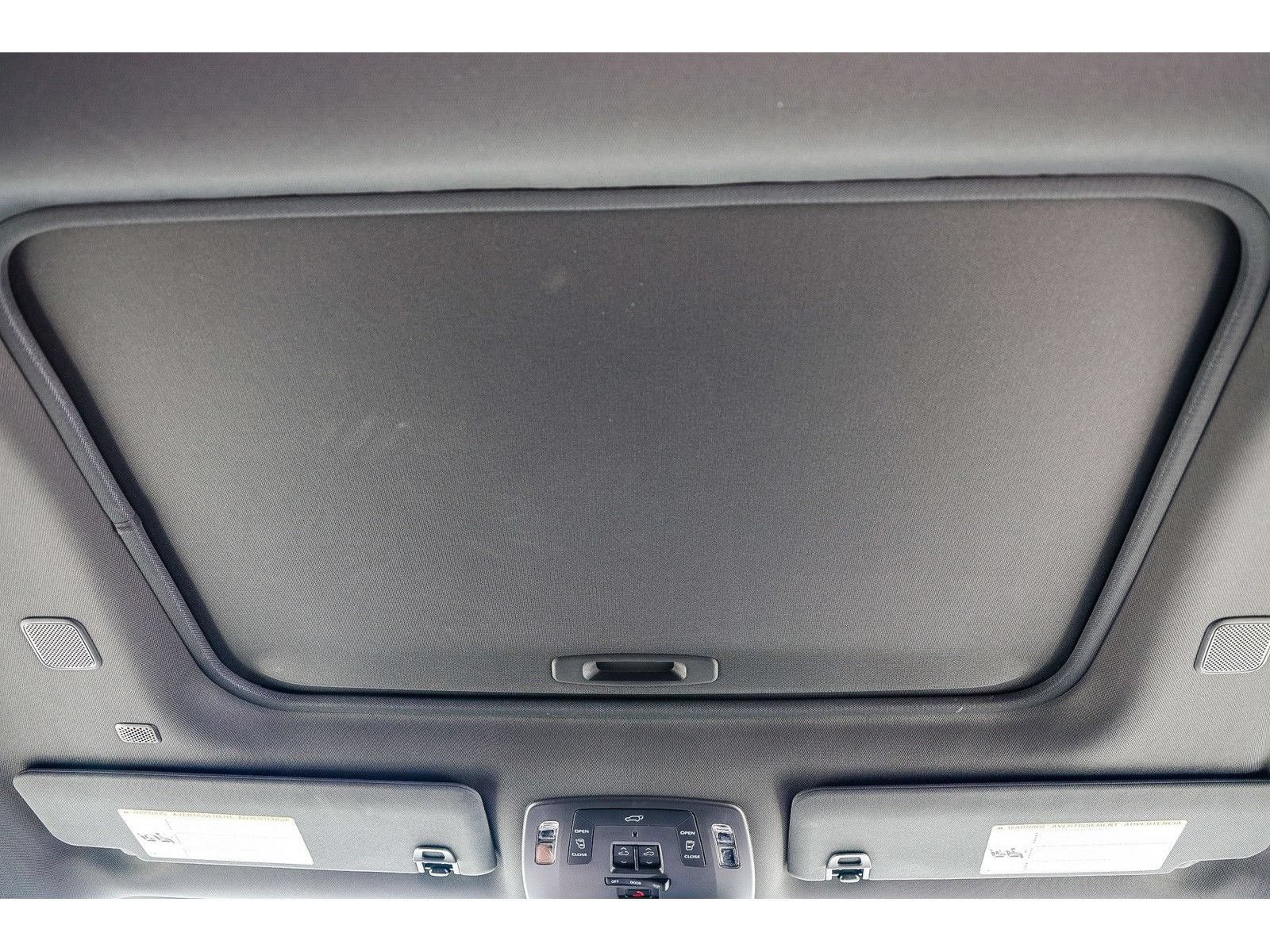 Used 2024 Toyota Sienna Platinum FWD image 17