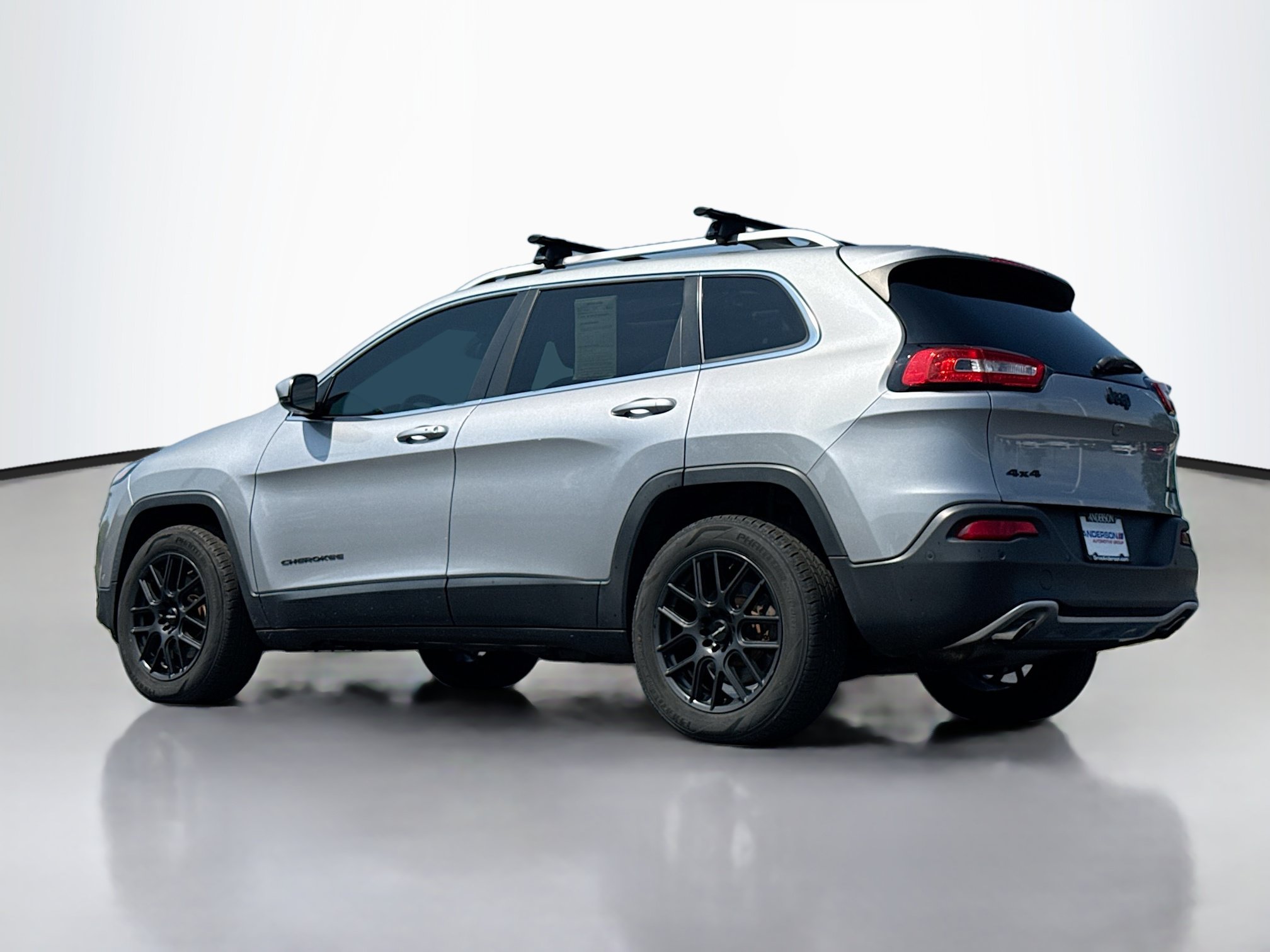 Used 2014 Jeep Cherokee Limited w/ Technology Group AWD/4WD image 13