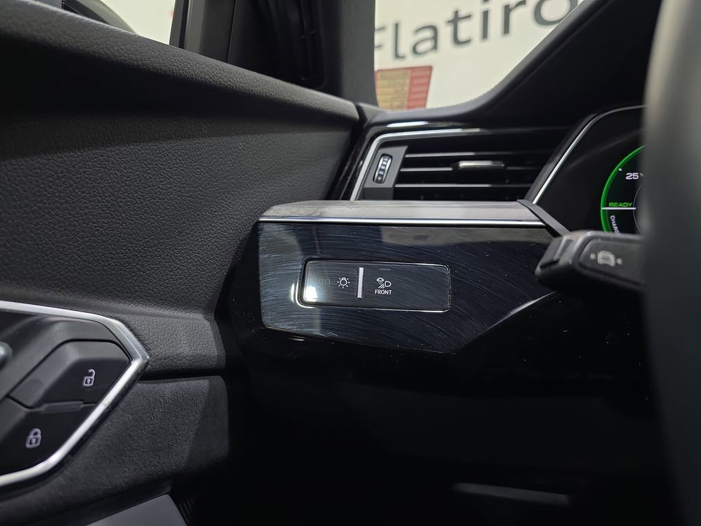 Used 2023 Audi e-tron Chronos w/ Chronos Package image 27