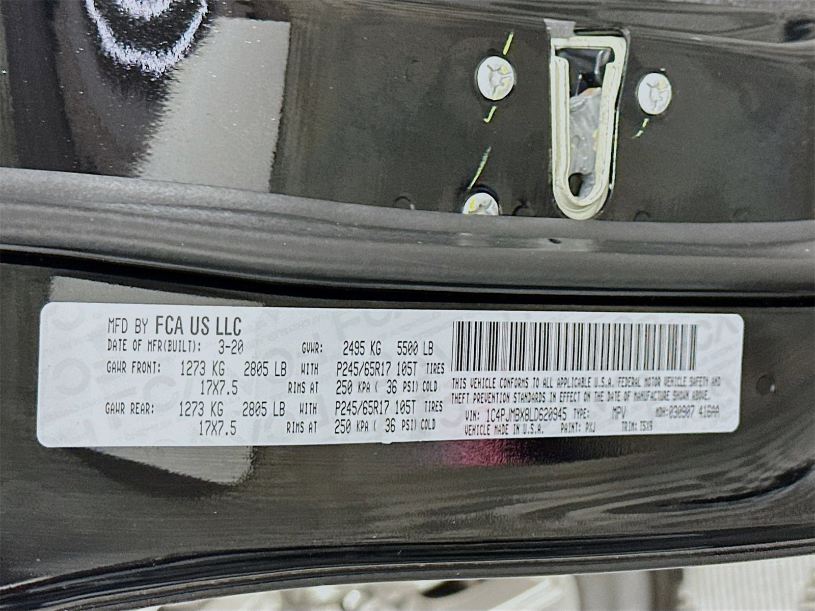 Used 2020 Jeep Cherokee Trailhawk w/ Cold Weather Group image 31