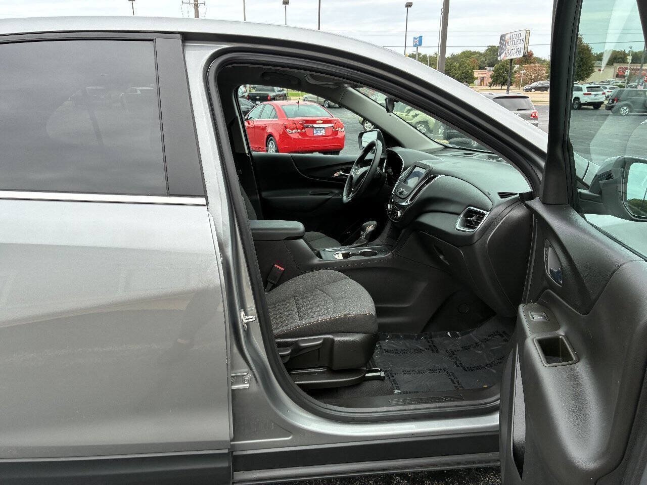 Used 2023 Chevrolet Equinox LT AWD/4WD image 23
