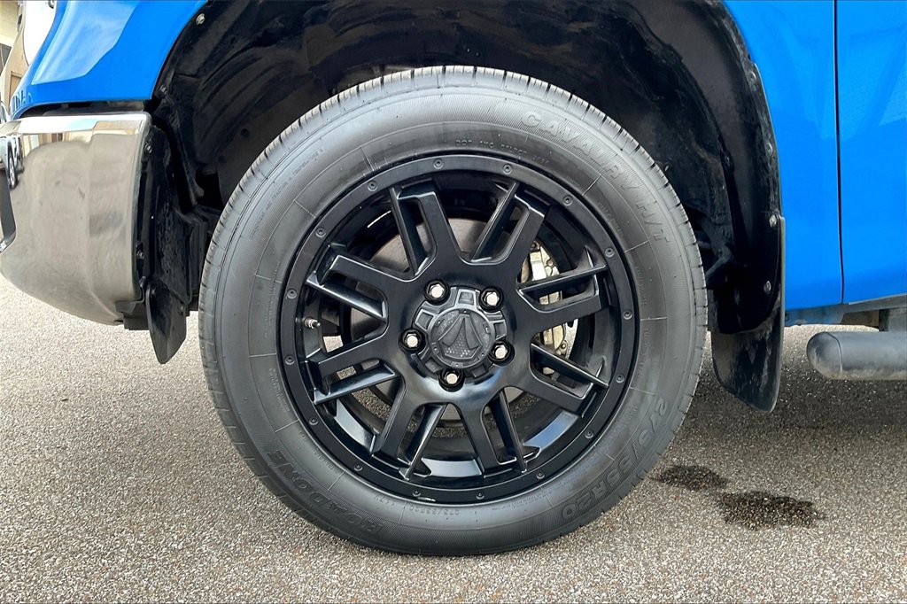 Used 2021 Toyota Tundra SR5 w/ SR5 Leather Package image 8